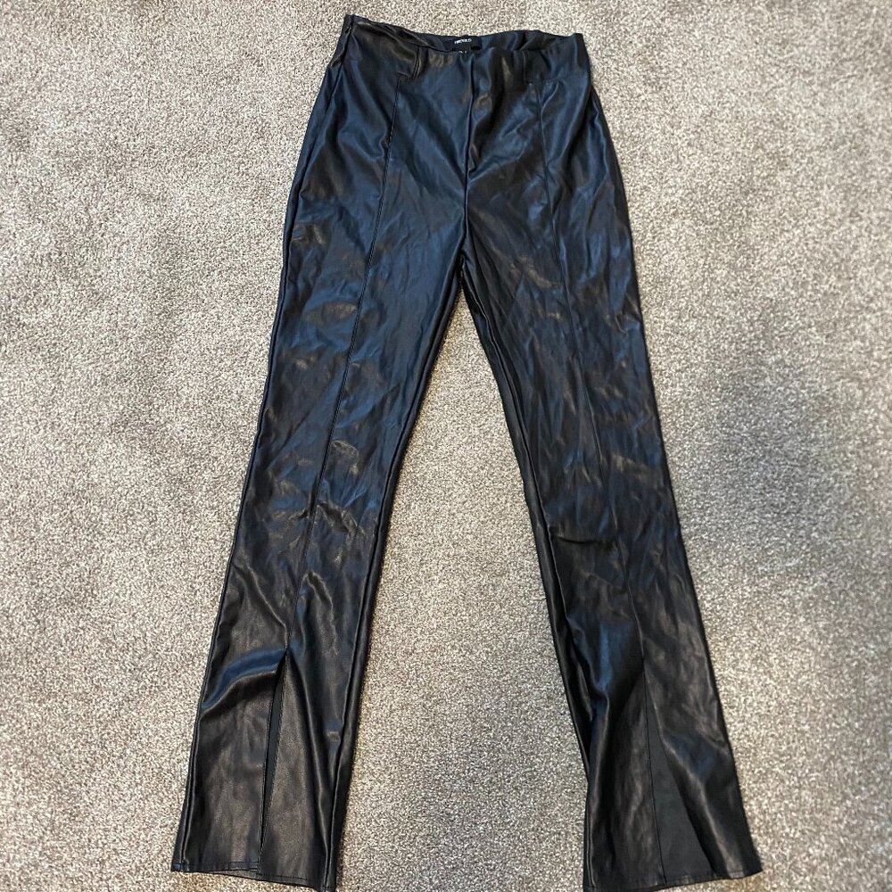 Forever 21 Black Full Length‎ Vegan Faux Leather Pants Women's Size Small